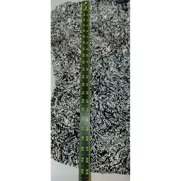 Banana Republic Women's Black White Paisley Ruffle Silk Bld Blouse Sz M Cap Slv - Picture 9 of 9